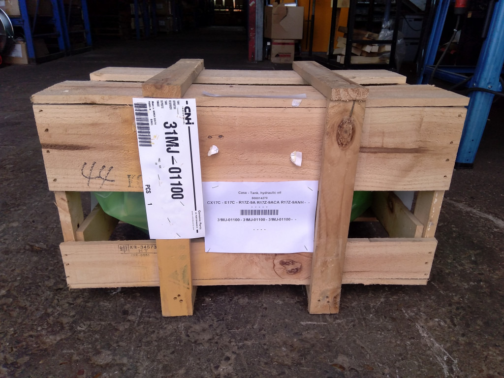 Case 31MJ-01100 - Hydraulická nádrž pre Stavebné stroje: obrázok 2 Case 31MJ-01100 - Hydraulická nádrž pre Stavebné stroje: obrázok 2