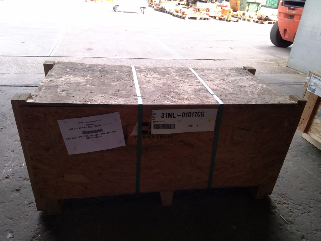 Case 31ML-01017CG - 31ML-01018CG - Hydraulická nádrž pre Stavebné stroje: obrázok 2 Case 31ML-01017CG - 31ML-01018CG - Hydraulická nádrž pre Stavebné stroje: obrázok 2