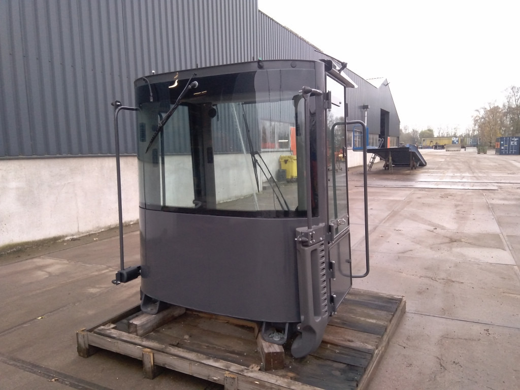 Case 84483623 - 84338702 - Kabína pre Stavebné stroje: obrázok 3 Case 84483623 - 84338702 - Kabína pre Stavebné stroje: obrázok 3