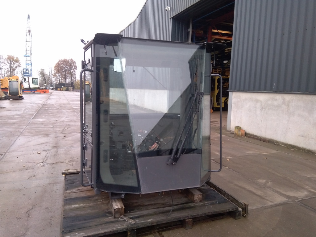 Case 84483623 - Kabína pre Stavebné stroje: obrázok 1 Case 84483623 - Kabína pre Stavebné stroje: obrázok 1