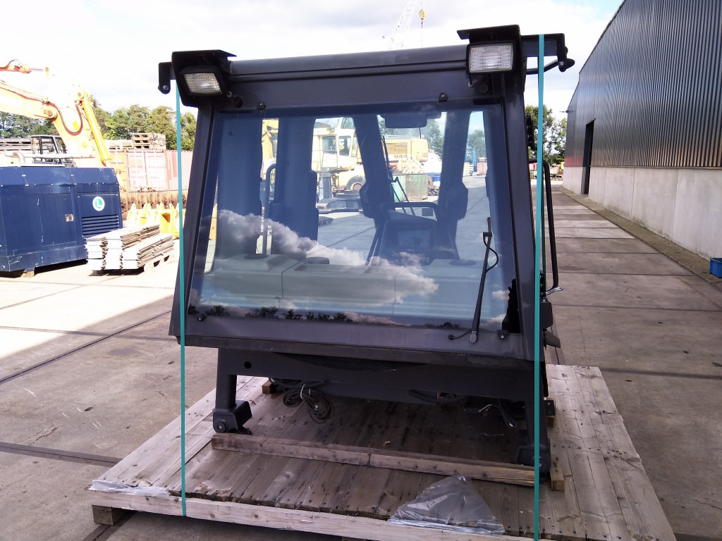 Case 87388637 - 87388630 - Kabína pre Stavebné stroje: obrázok 3 Case 87388637 - 87388630 - Kabína pre Stavebné stroje: obrázok 3