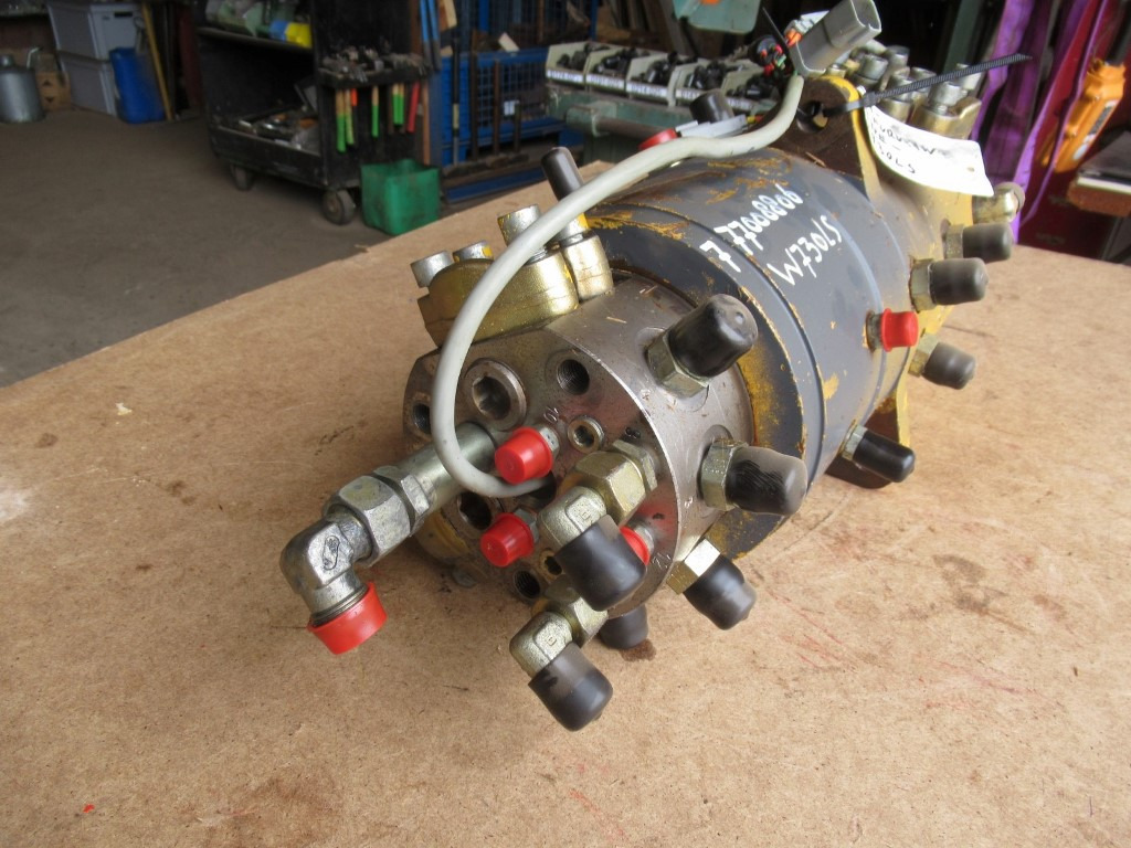 Furukawa W730LS - - Hydraulika pre Stavebné stroje: obrázok 4 Furukawa W730LS - - Hydraulika pre Stavebné stroje: obrázok 4