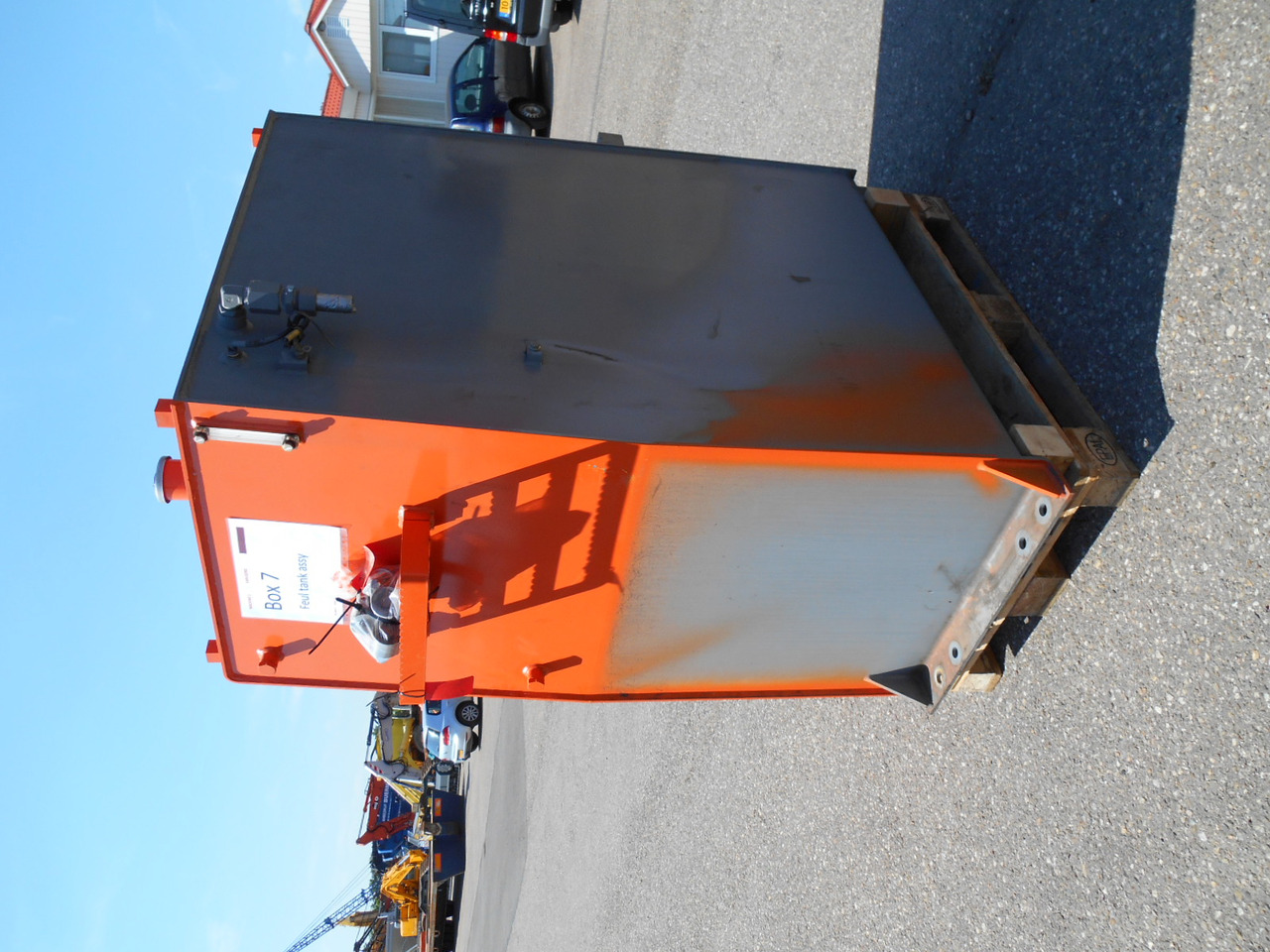 Hitachi 927877 - 9278777 - Palivová nádrž pre Stavebné stroje: obrázok 4 Hitachi 927877 - 9278777 - Palivová nádrž pre Stavebné stroje: obrázok 4