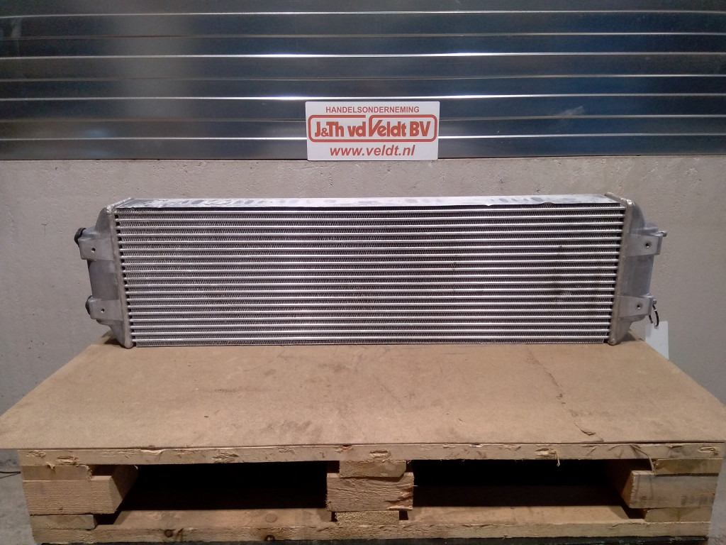 Hitachi YA00001634 - Medzichladič pre Stavebné stroje: obrázok 4 Hitachi YA00001634 - Medzichladič pre Stavebné stroje: obrázok 4