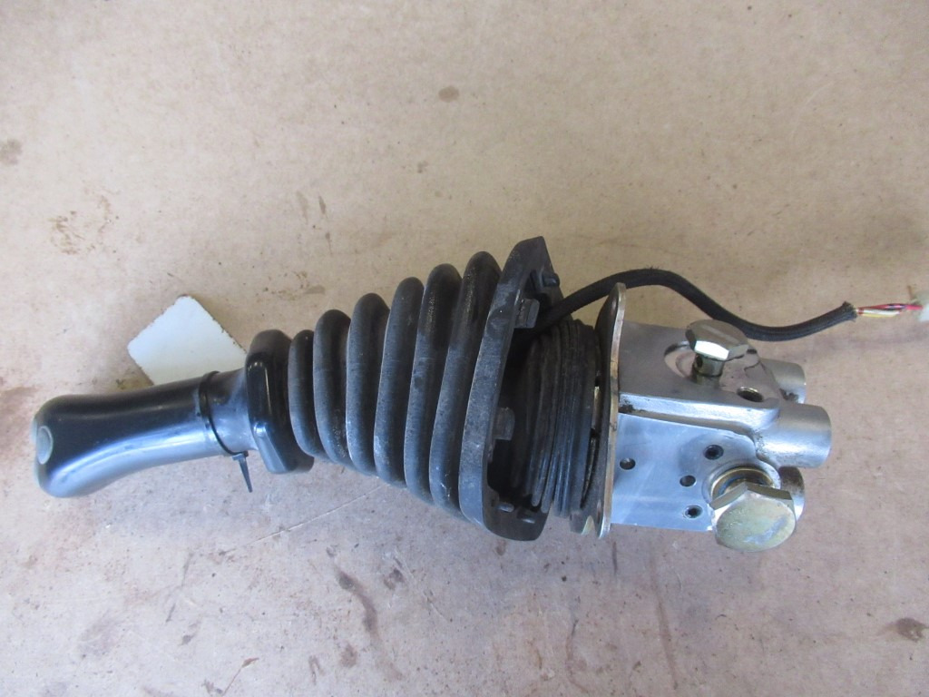 Komatsu PC210LC-8 - - Kabína a interiér pre Stavebné stroje: obrázok 2 Komatsu PC210LC-8 - - Kabína a interiér pre Stavebné stroje: obrázok 2