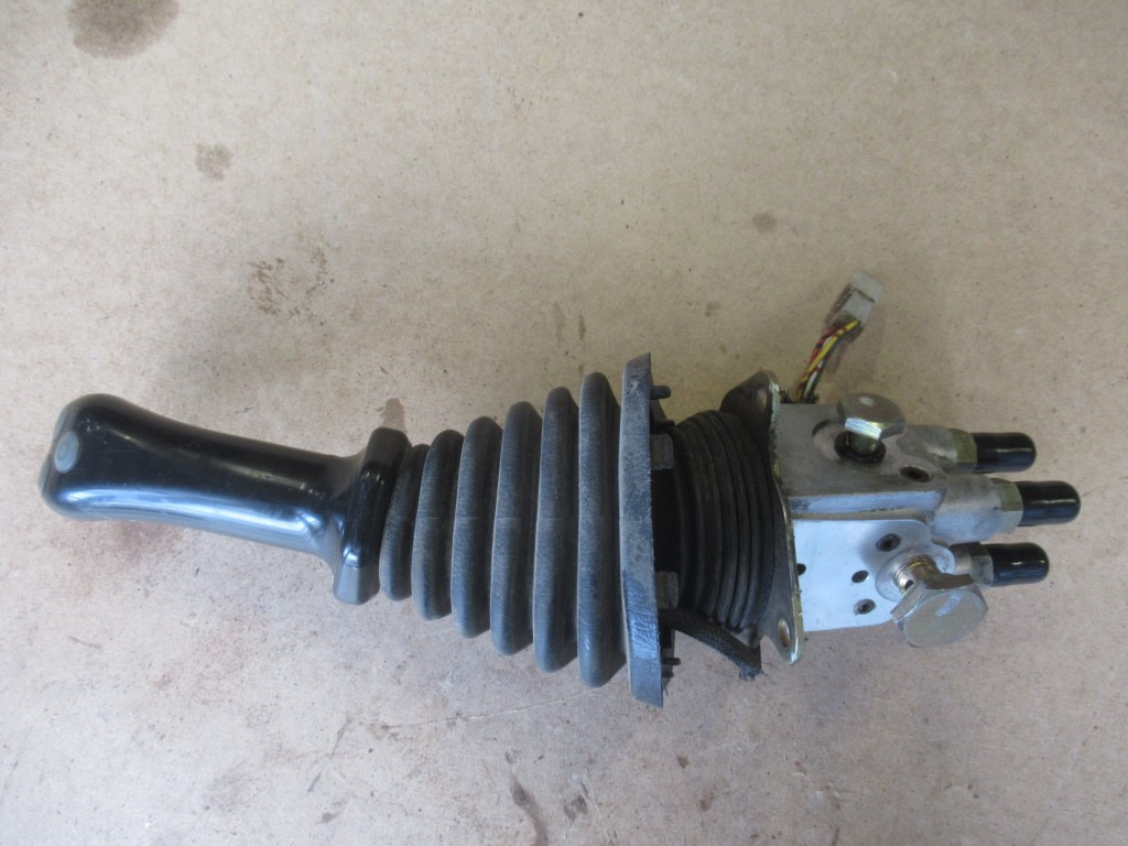 Komatsu PC210LC-8 - - Kabína a interiér pre Stavebné stroje: obrázok 3 Komatsu PC210LC-8 - - Kabína a interiér pre Stavebné stroje: obrázok 3