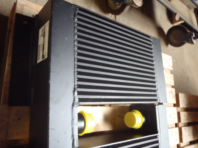 New Holland 6914286 - Medzichladič pre Stavebné stroje: obrázok 2 New Holland 6914286 - Medzichladič pre Stavebné stroje: obrázok 2