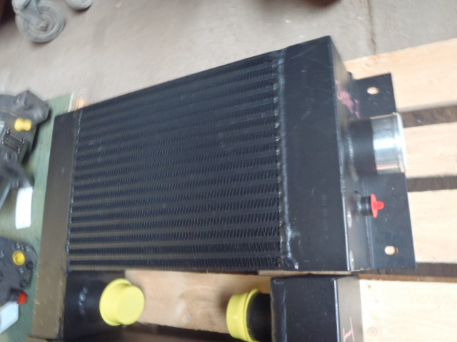 New Holland 6914286 - Medzichladič pre Stavebné stroje: obrázok 1 New Holland 6914286 - Medzichladič pre Stavebné stroje: obrázok 1