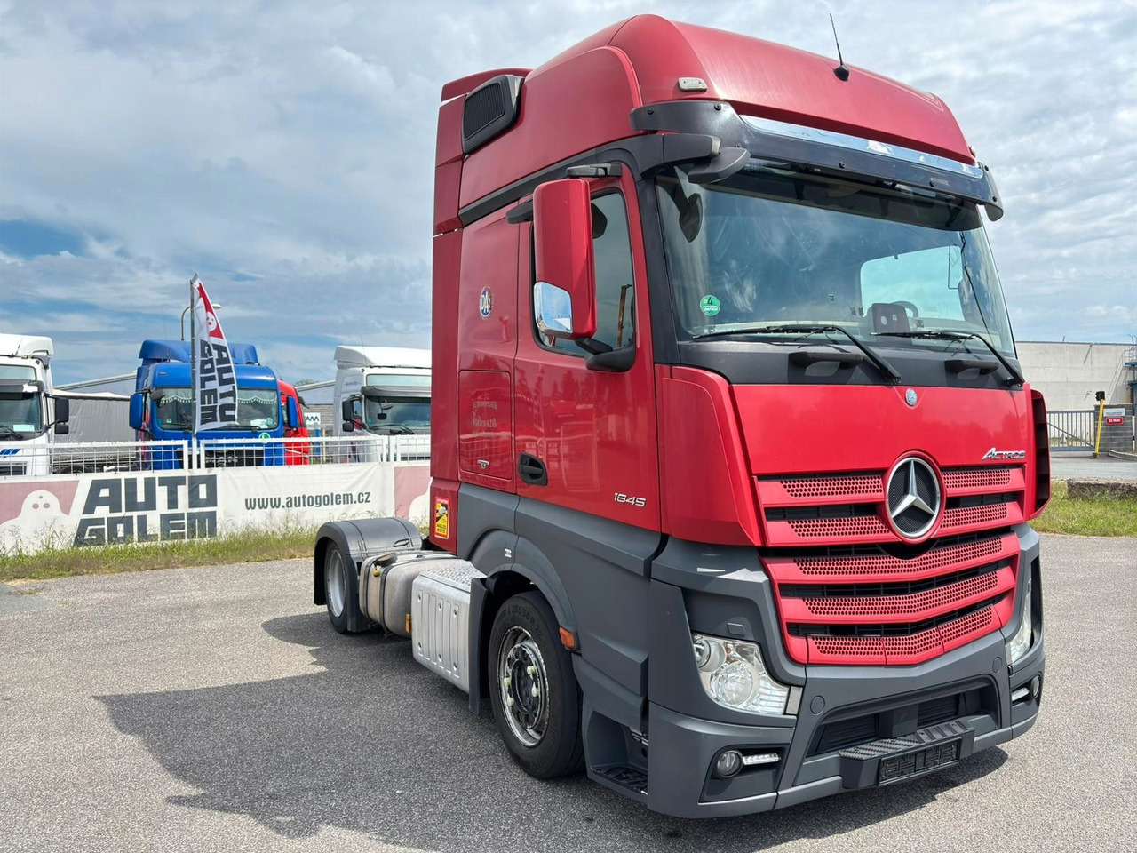 Mercedes-Benz Actros 1845 - Ťahač: obrázok 2 Mercedes-Benz Actros 1845 - Ťahač: obrázok 2