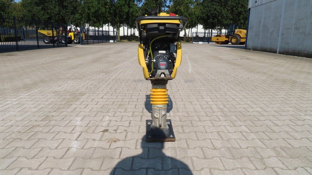 Bomag BT60 - Vibračné dusadlo: obrázok 3 Bomag BT60 - Vibračné dusadlo: obrázok 3