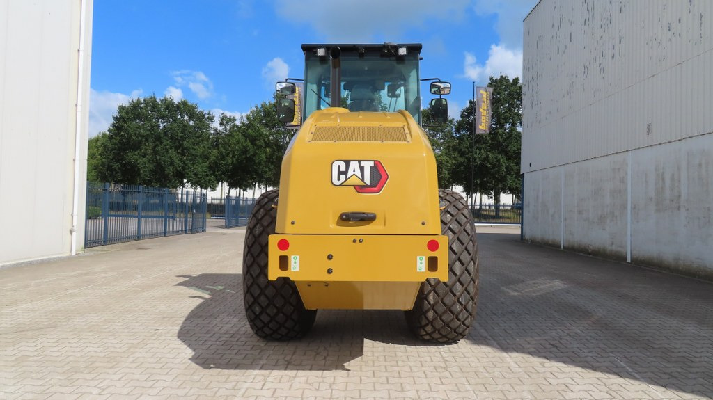 Caterpillar CS13 - Kompaktor: obrázok 3 Caterpillar CS13 - Kompaktor: obrázok 3