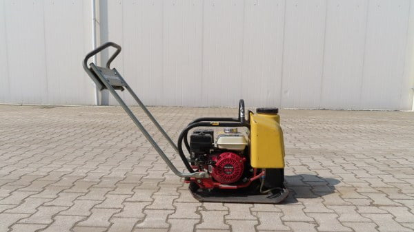 Dynapac LF 70 - Vibračná doska: obrázok 1 Dynapac LF 70 - Vibračná doska: obrázok 1