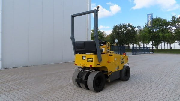 Sakai TS 160-3 - Pneumatikový valec: obrázok 2 Sakai TS 160-3 - Pneumatikový valec: obrázok 2