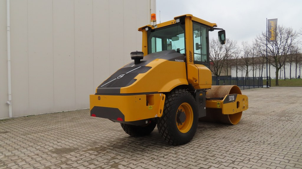 Volvo SD 75 B - Kompaktor: obrázok 2 Volvo SD 75 B - Kompaktor: obrázok 2