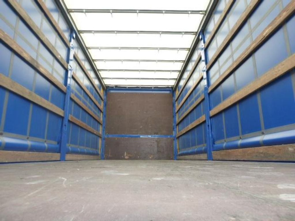 Krone Heck mit Portaltüren - Plachtová nadstavba: obrázok 5 Krone Heck mit Portaltüren - Plachtová nadstavba: obrázok 5
