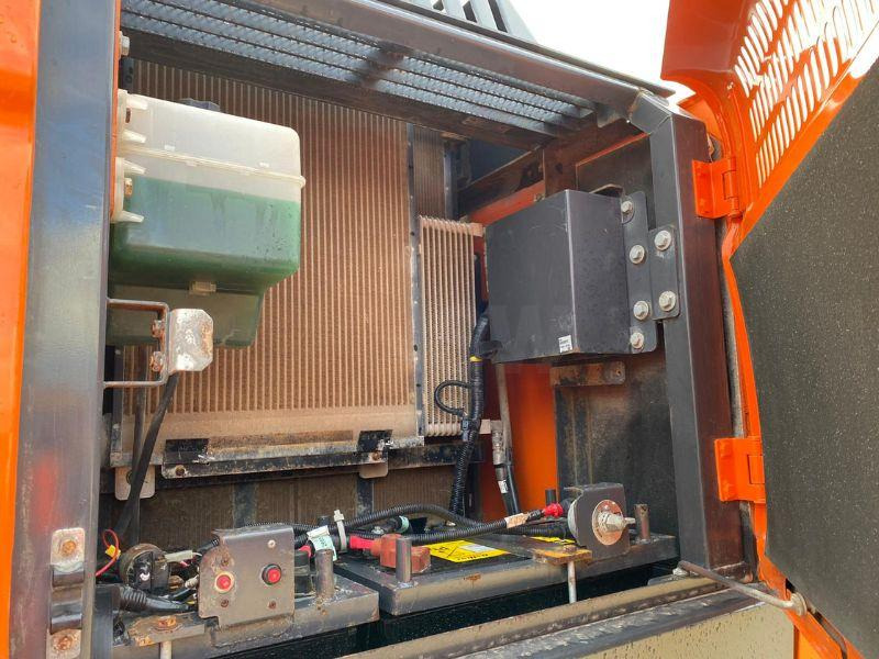 Doosan DX300LC - Pásové rýpadlo: obrázok 4 Doosan DX300LC - Pásové rýpadlo: obrázok 4
