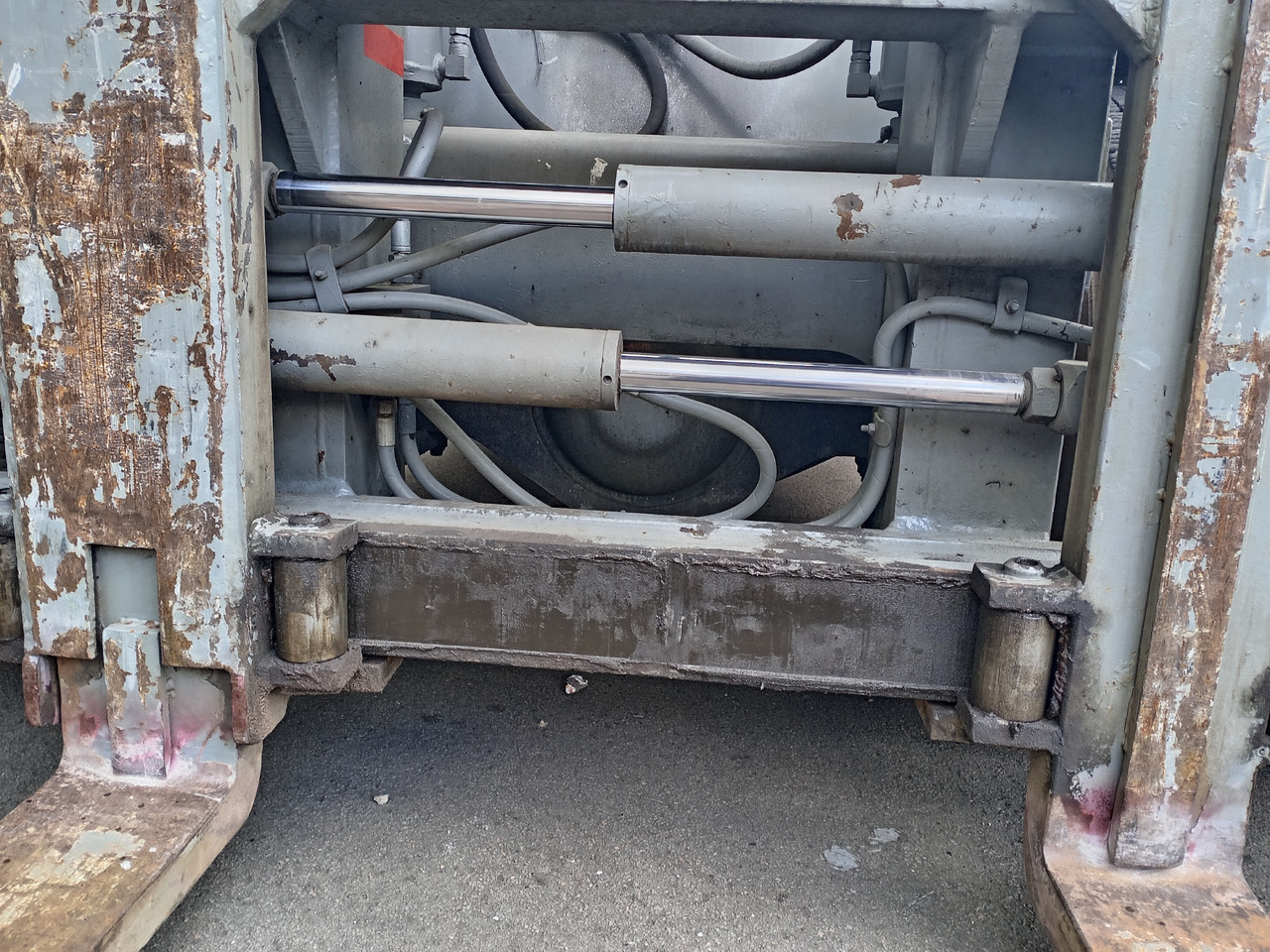 SVETRUCK Schwerlastgabelstapler 1060-30 - Dieselový vysokozdvižný vozík: obrázok 5 SVETRUCK Schwerlastgabelstapler 1060-30 - Dieselový vysokozdvižný vozík: obrázok 5