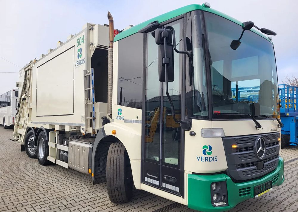 Mercedes-Benz Econic 2630 dwukomorowa - Auto na odvoz odpadu: obrázok 2 Mercedes-Benz Econic 2630 dwukomorowa - Auto na odvoz odpadu: obrázok 2