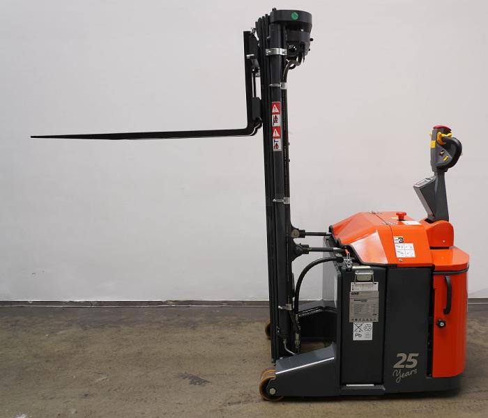 Combilift CS1250 - Stohovač: obrázok 4 Combilift CS1250 - Stohovač: obrázok 4