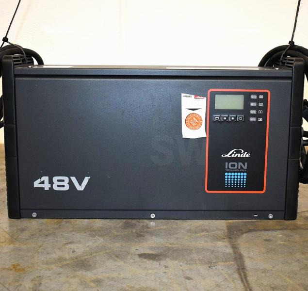 FRONIUS Linde Li-ION Charger 48V/185A - Akumulátor: obrázok 3 FRONIUS Linde Li-ION Charger 48V/185A - Akumulátor: obrázok 3