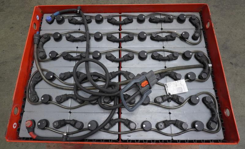 GRUMA 48 Volt 5 PzS 775 Ah - Akumulátor: obrázok 3 GRUMA 48 Volt 5 PzS 775 Ah - Akumulátor: obrázok 3