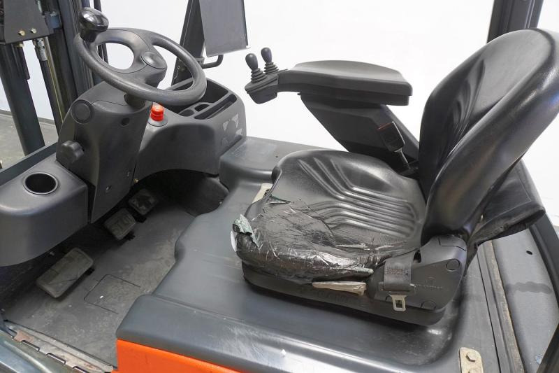 Linde E 15 386 - Elektrický vysokozdvižný vozík: obrázok 3 Linde E 15 386 - Elektrický vysokozdvižný vozík: obrázok 3
