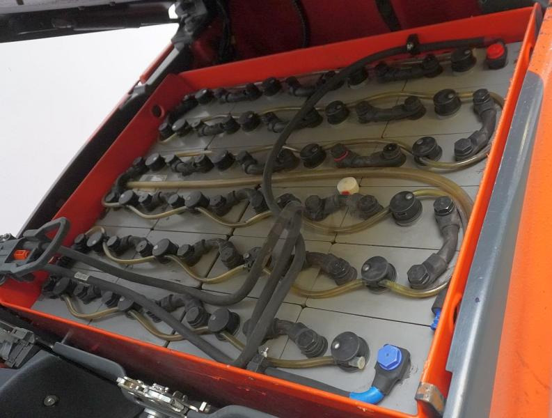 Linde E 16 H EVO 386-02 - Elektrický vysokozdvižný vozík: obrázok 5 Linde E 16 H EVO 386-02 - Elektrický vysokozdvižný vozík: obrázok 5