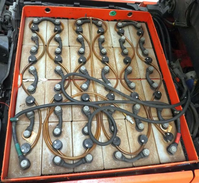 Linde E 18 L 386 - Elektrický vysokozdvižný vozík: obrázok 5 Linde E 18 L 386 - Elektrický vysokozdvižný vozík: obrázok 5