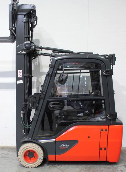 Linde E 20 L EVO 386-02 - Elektrický vysokozdvižný vozík: obrázok 4 Linde E 20 L EVO 386-02 - Elektrický vysokozdvižný vozík: obrázok 4