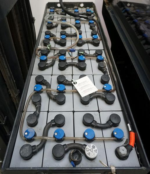 Linde R 14 1120 - Skladový zakladač: obrázok 5 Linde R 14 1120 - Skladový zakladač: obrázok 5