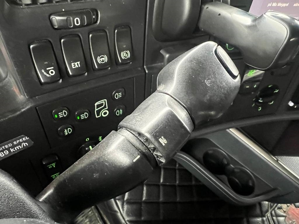 Scania R490 LB 6X2*4 MNB serie 6983 Euro 6 - Chladirenské nákladné vozidlo: obrázok 5 Scania R490 LB 6X2*4 MNB serie 6983 Euro 6 - Chladirenské nákladné vozidlo: obrázok 5