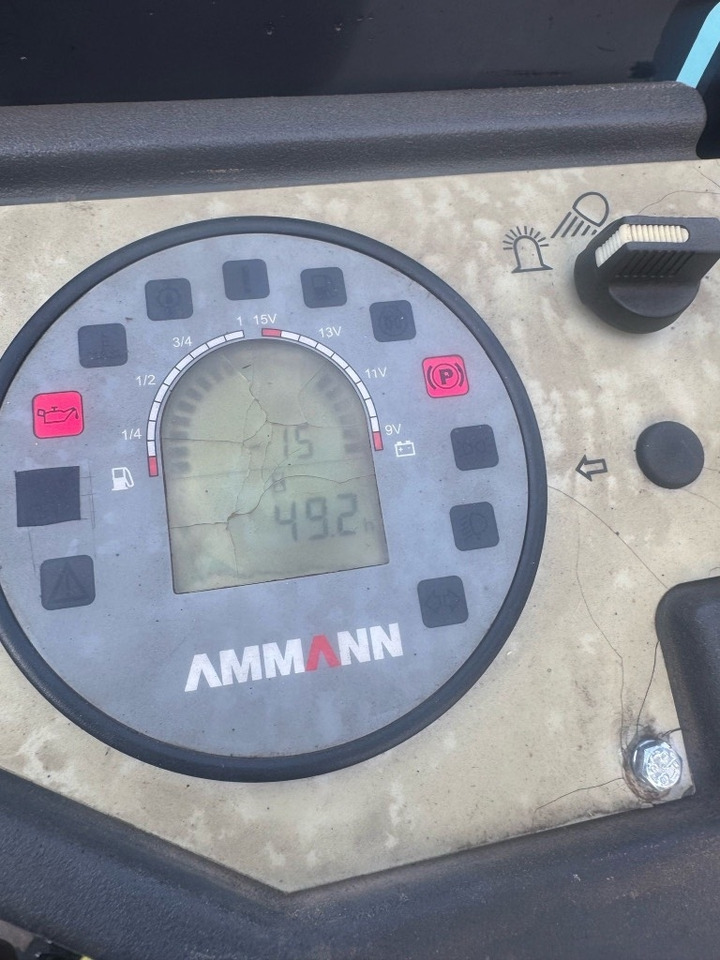 Cestný valec Ammann ARX 12: obrázok 6