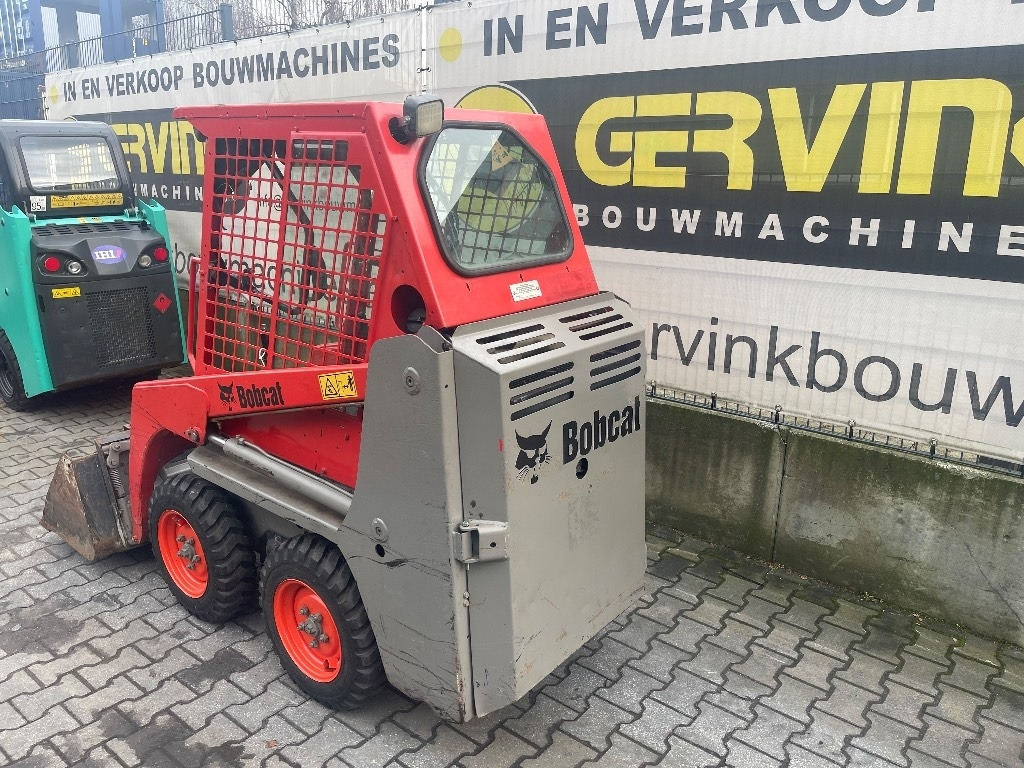 Bobcat S 70  - Šmykom riadený nakladač: obrázok 2 Bobcat S 70  - Šmykom riadený nakladač: obrázok 2