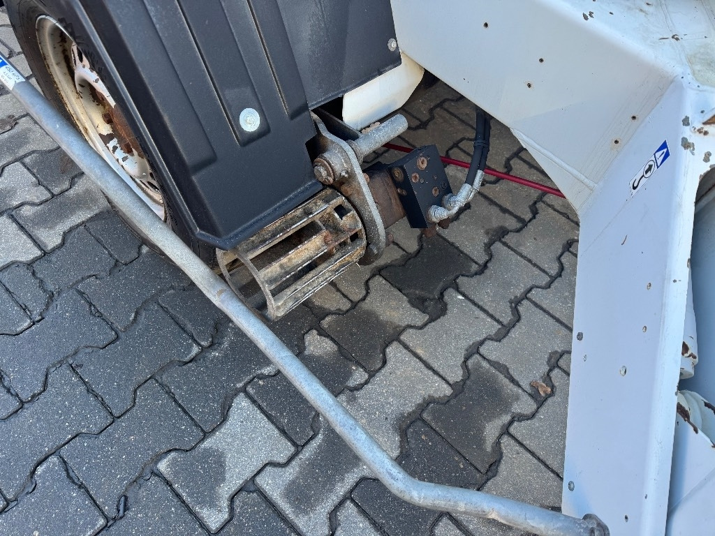 Dino 160 XT - Prívesná plošina: obrázok 3 Dino 160 XT - Prívesná plošina: obrázok 3