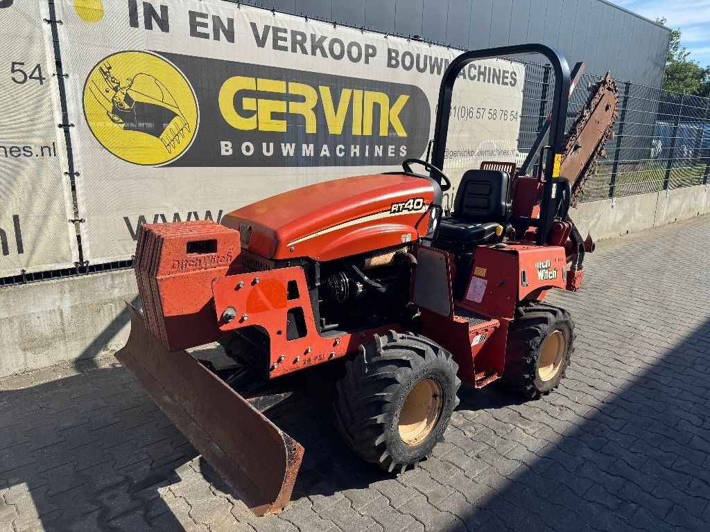 Ditch Witch RT 40 - Rýhovač: obrázok 1 Ditch Witch RT 40 - Rýhovač: obrázok 1