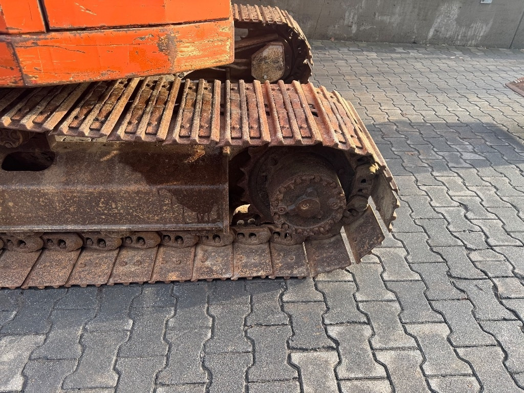 Hitachi EX 60 - Mini rýpadlo: obrázok 2 Hitachi EX 60 - Mini rýpadlo: obrázok 2