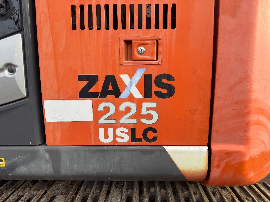 Hitachi ZX 225 US LC-3 - Pásové rýpadlo: obrázok 2 Hitachi ZX 225 US LC-3 - Pásové rýpadlo: obrázok 2