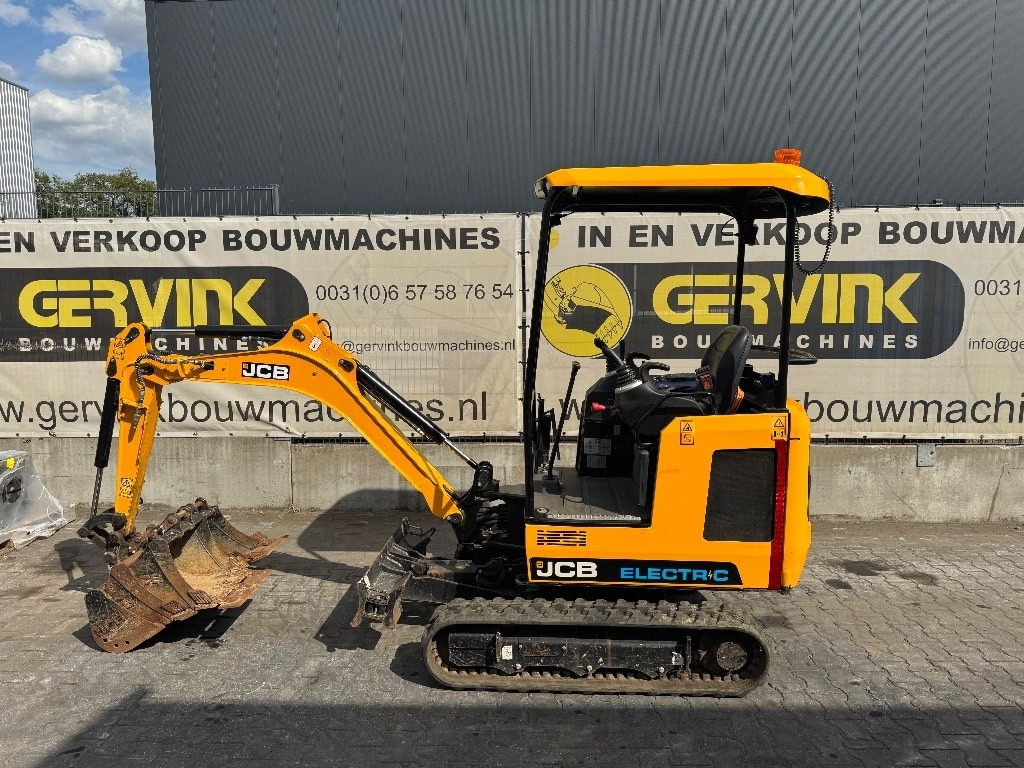 JCB 19 C-1E - Mini rýpadlo: obrázok 1 JCB 19 C-1E - Mini rýpadlo: obrázok 1
