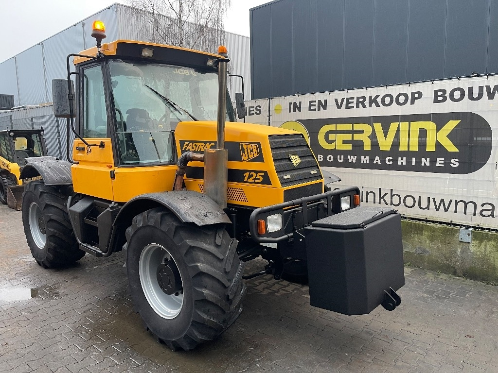 JCB Fastrac 125 - Traktor: obrázok 2 JCB Fastrac 125 - Traktor: obrázok 2