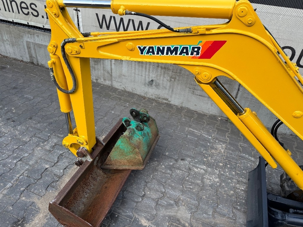 Yanmar B12 - Mini rýpadlo: obrázok 4 Yanmar B12 - Mini rýpadlo: obrázok 4