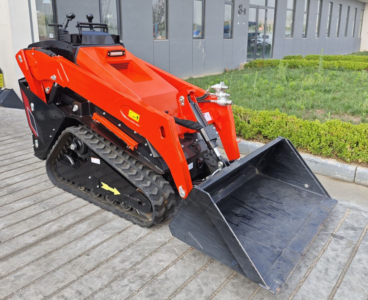 QINGDAO PROMISING Compact Track Loader Model T1000 - Šmykom riadený nakladač: obrázok 1 QINGDAO PROMISING Compact Track Loader Model T1000 - Šmykom riadený nakladač: obrázok 1
