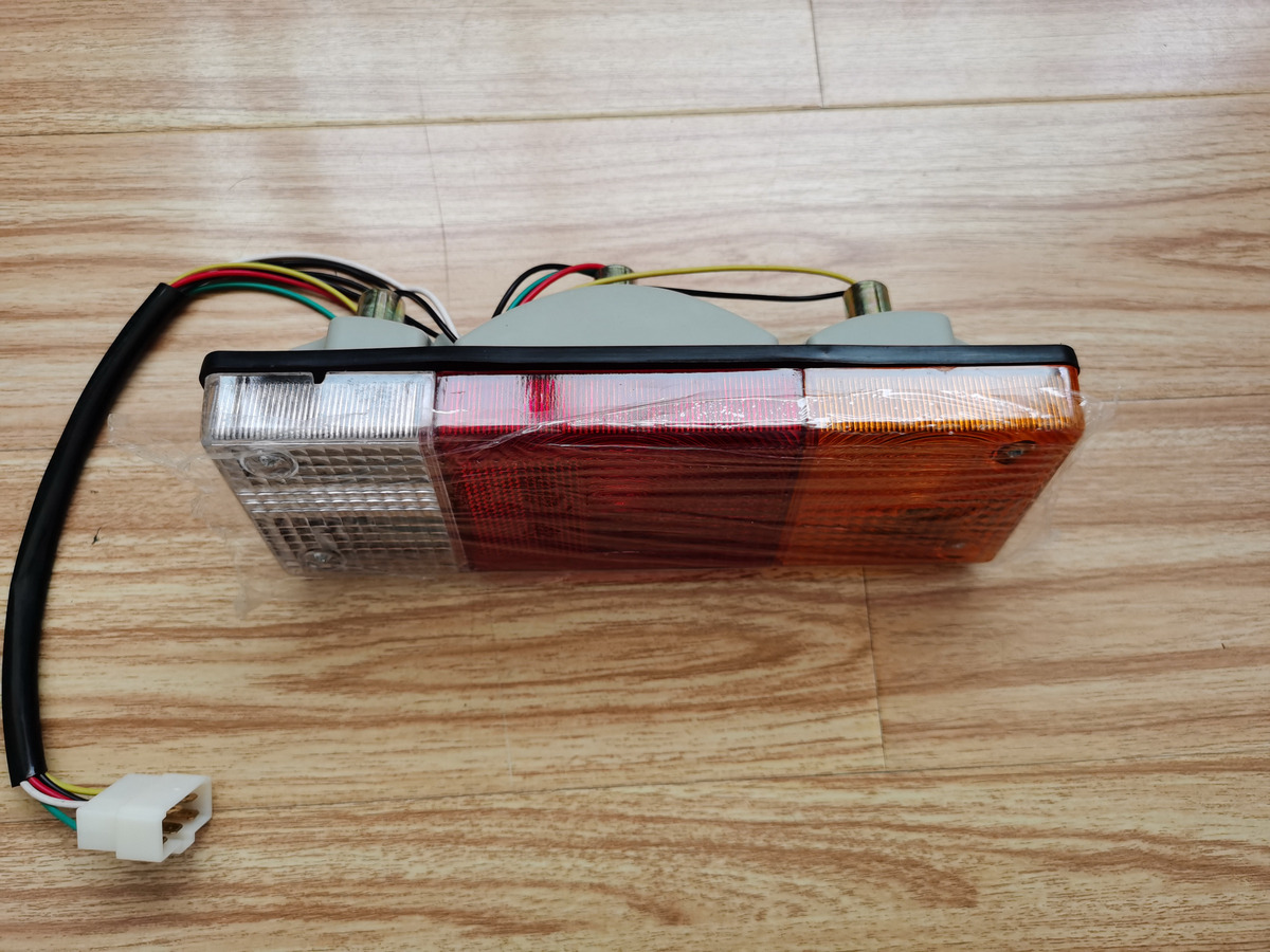Qingdao Promising Rear Combination Light for China Loader - Zadné svetlo pre Kolesový nakladač: obrázok 3 Qingdao Promising Rear Combination Light for China Loader - Zadné svetlo pre Kolesový nakladač: obrázok 3