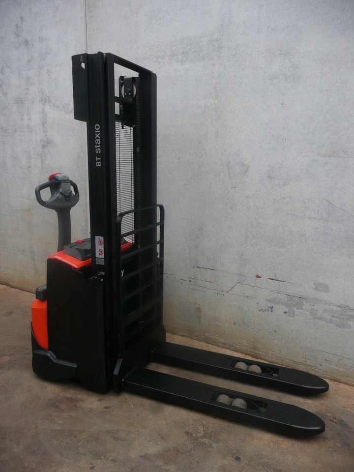 BT SWE 100 - Stohovač: obrázok 4 BT SWE 100 - Stohovač: obrázok 4