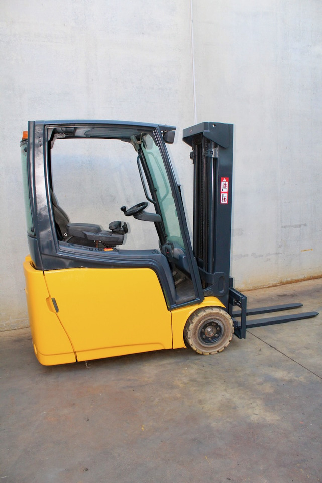 Jungheinrich EFG 216k 450 DZ - Elektrický vysokozdvižný vozík: obrázok 2 Jungheinrich EFG 216k 450 DZ - Elektrický vysokozdvižný vozík: obrázok 2