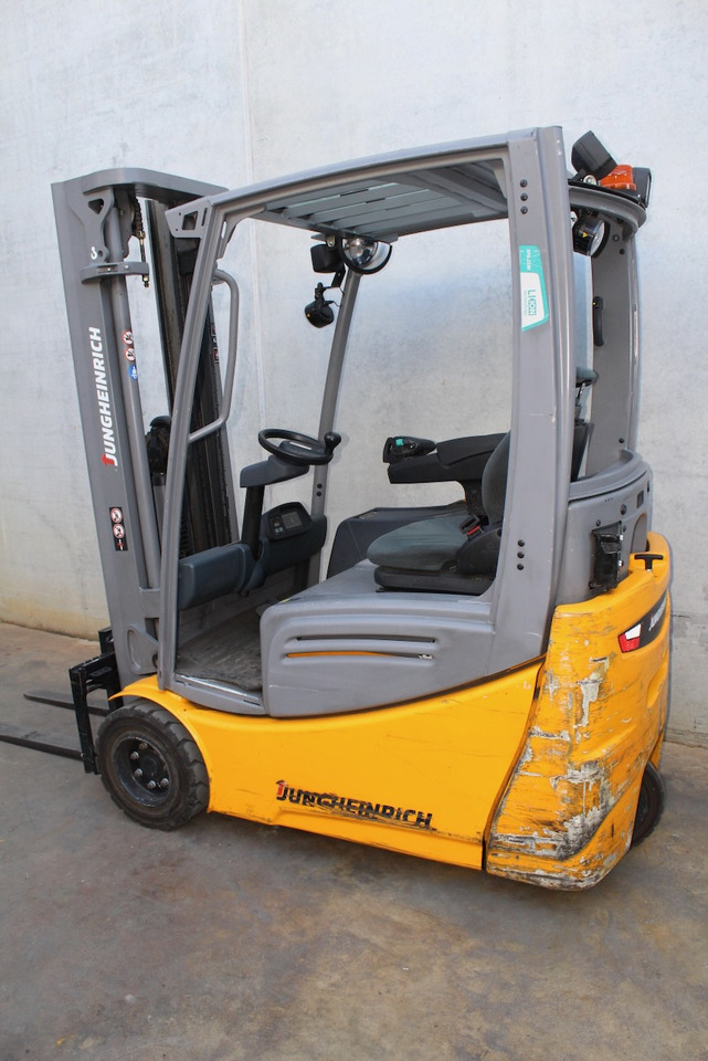 Jungheinrich EFG 218k 480 DZ LI-ION - Elektrický vysokozdvižný vozík: obrázok 4 Jungheinrich EFG 218k 480 DZ LI-ION - Elektrický vysokozdvižný vozík: obrázok 4