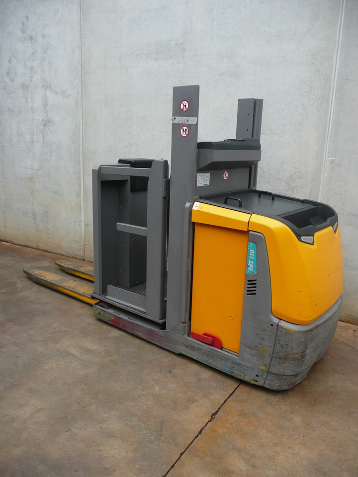 Vychystávací vozík Jungheinrich EKS 110 Z 100 E: obrázok 1