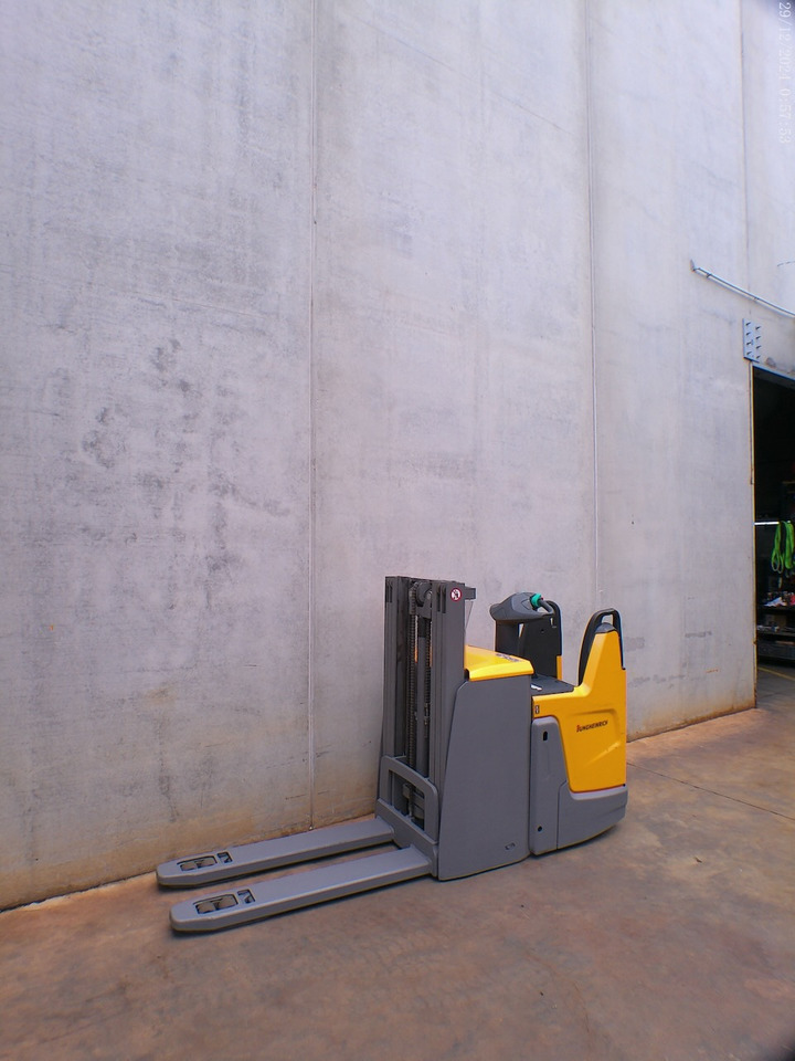 Jungheinrich ERD 220 290 DT - Stohovač: obrázok 2 Jungheinrich ERD 220 290 DT - Stohovač: obrázok 2