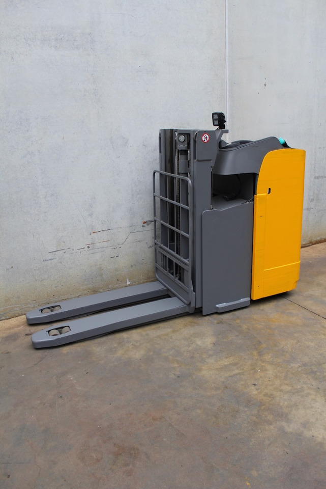 Jungheinrich ESD 120 201 ZT - Stohovač: obrázok 2 Jungheinrich ESD 120 201 ZT - Stohovač: obrázok 2