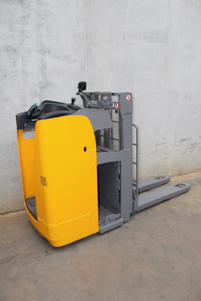 Jungheinrich ESD 120 201 ZT - Stohovač: obrázok 3 Jungheinrich ESD 120 201 ZT - Stohovač: obrázok 3