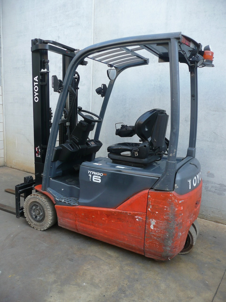 Toyota 8FBE16T - Elektrický vysokozdvižný vozík: obrázok 4 Toyota 8FBE16T - Elektrický vysokozdvižný vozík: obrázok 4